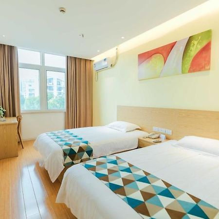 Shell Shanghai Jiadingbei Subway Station Shuping Road Hotel Esterno foto